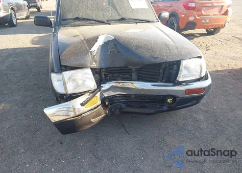 1997 Toyota Tacoma из США, поврежденный, VIN 4TANL42N2VZ296473